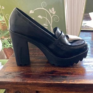 Steve Madden platform loafers